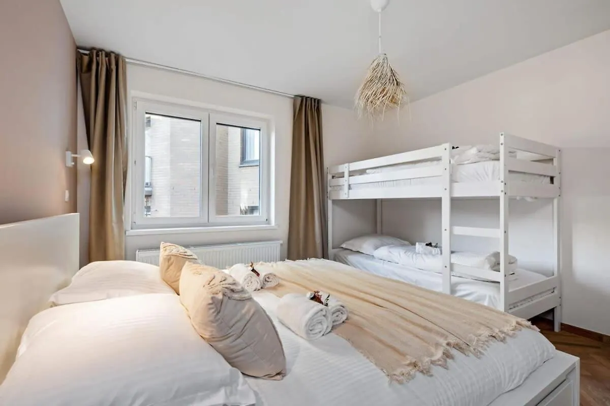 Alejandro - Lovely 2 Bedroom Apartment In Ostend Belgium
