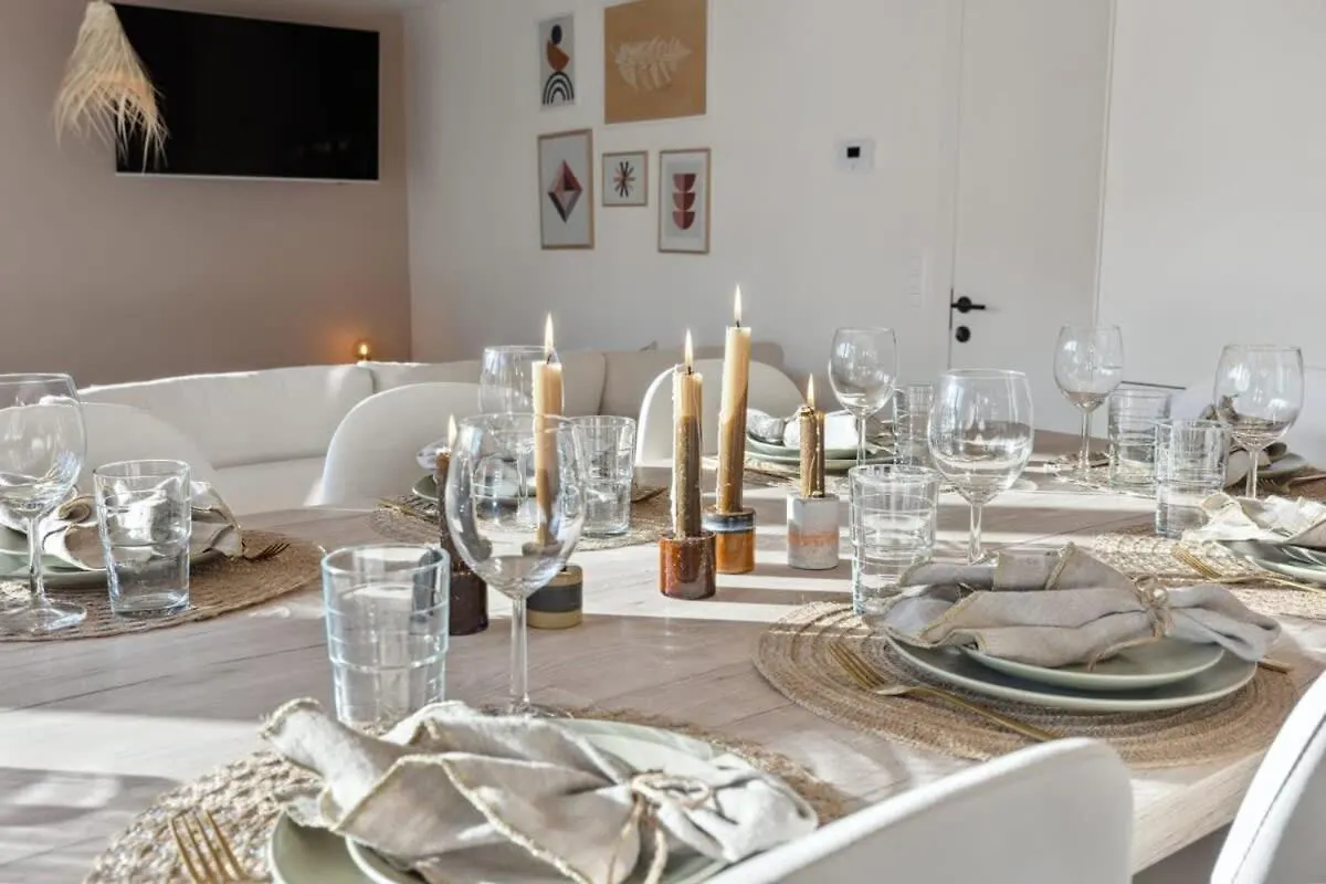 Alejandro - Lovely 2 Bedroom Apartment In Ostend